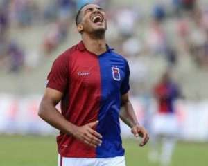 Atacante rescinde com Paraná na Justiça e se aproxima de time do Paulistão