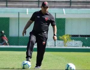 Lateral rescinde com Paraná na Justiça e deverá reforçar Oeste no Paulistão