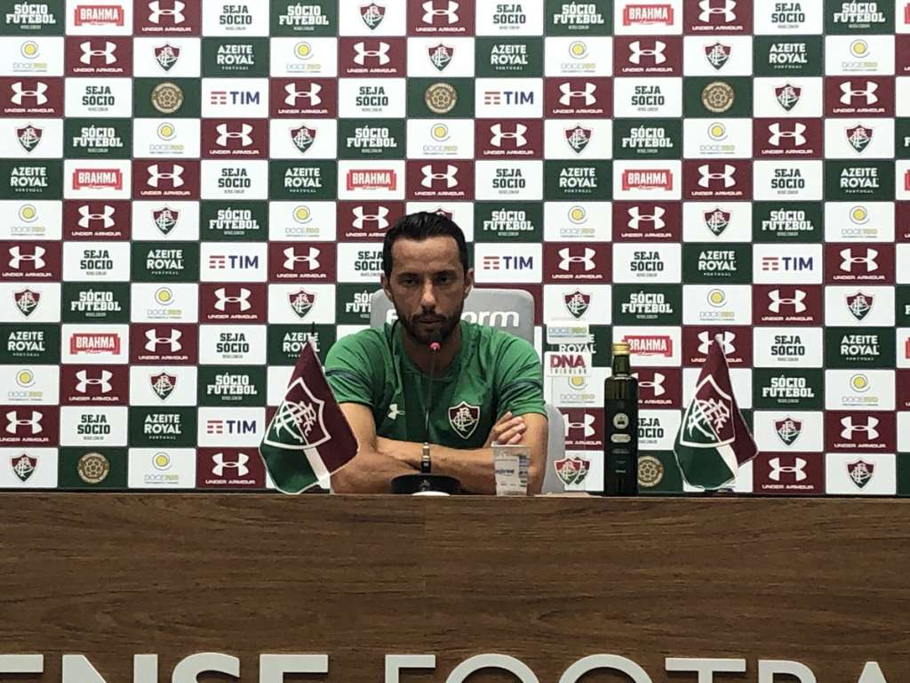  Nenê chama Odair Hellmann de 'paizão' e diz que pode jogar ao lado de Ganso