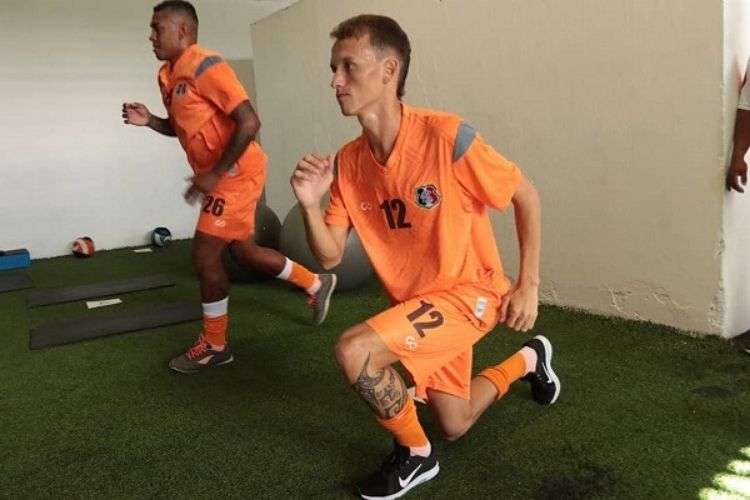 Sergipano: Freipaulistano acerta com meia dispensado pelo Santa Cruz