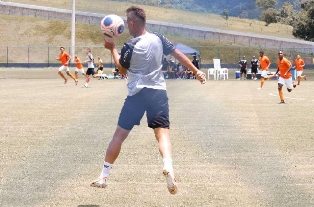 Felipe Saraiva tem contrato com a Ponte Preta até junho de 2020