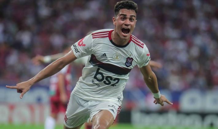 Flamengo e Real Madrid confirmam transferência do jovem Reinier