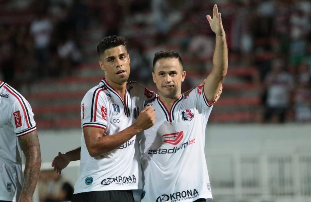 PERNAMBUCANO: Santa Cruz encara a surpresa para embalar na liderança