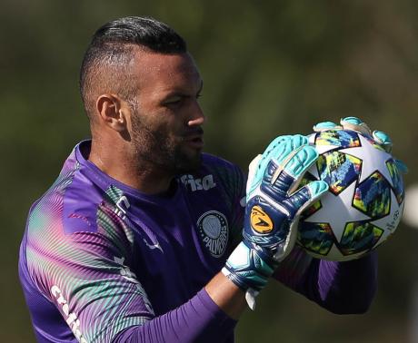 Weverton admite cobrança no Palmeiras por Paulistão: ‘Faz tempo que não ganha’