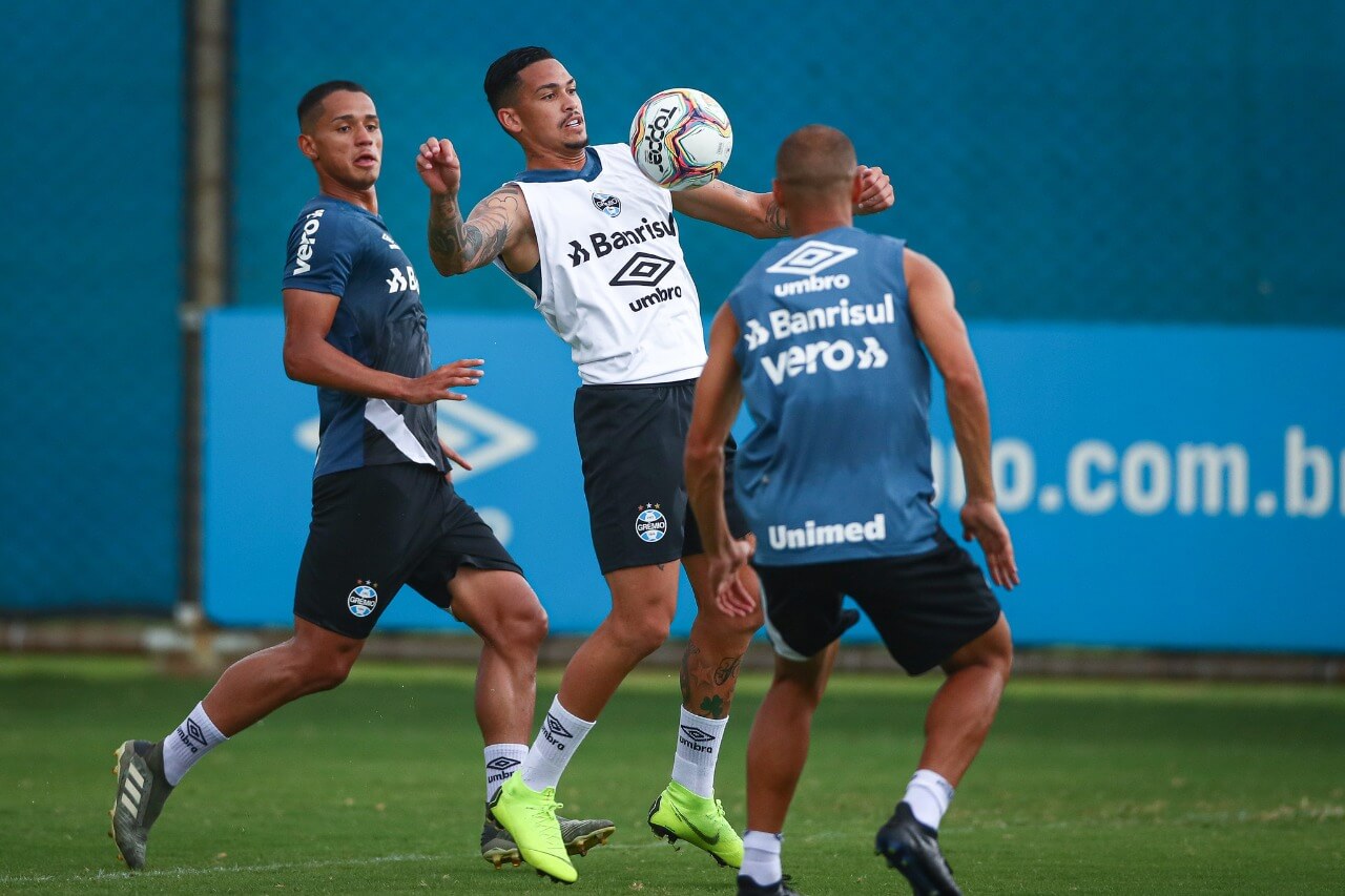 GAÚCHO: Grêmio inicia busca pelo tri contra o Caxias