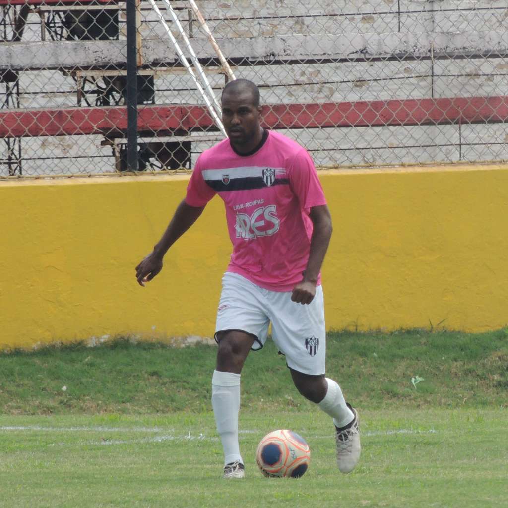 Alexandre destaca confiança no elenco do Cachorrão 