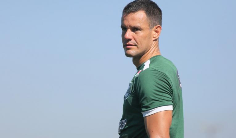 “Amigo do Tom Hanks” volta a ser titular do Coritiba após quase cinco meses