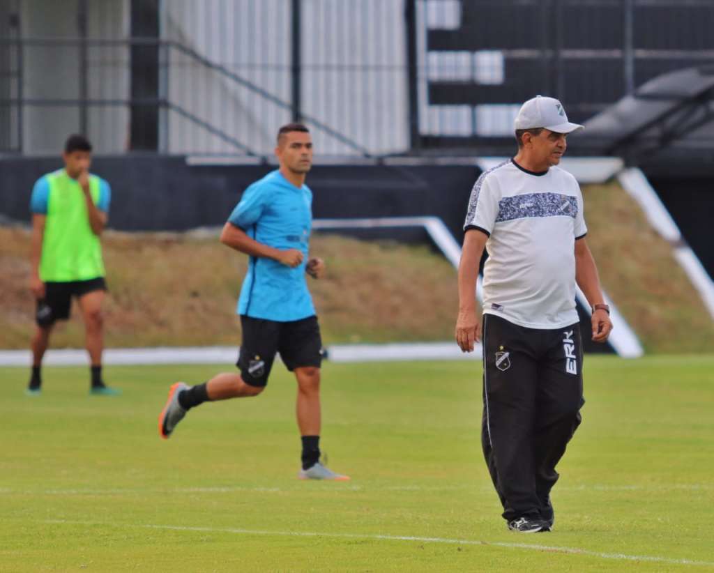 Diá está invicto no comando do ABC em 2020