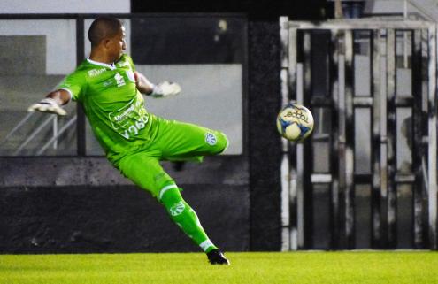 Mineiro: ​Goleiro destaque da Caldense na Série D 2019 acerta retorno ao clube
