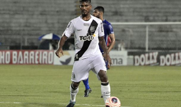 Macaca mostrou lentidão na marcação. Foto: Álvaro Jr - AAPP