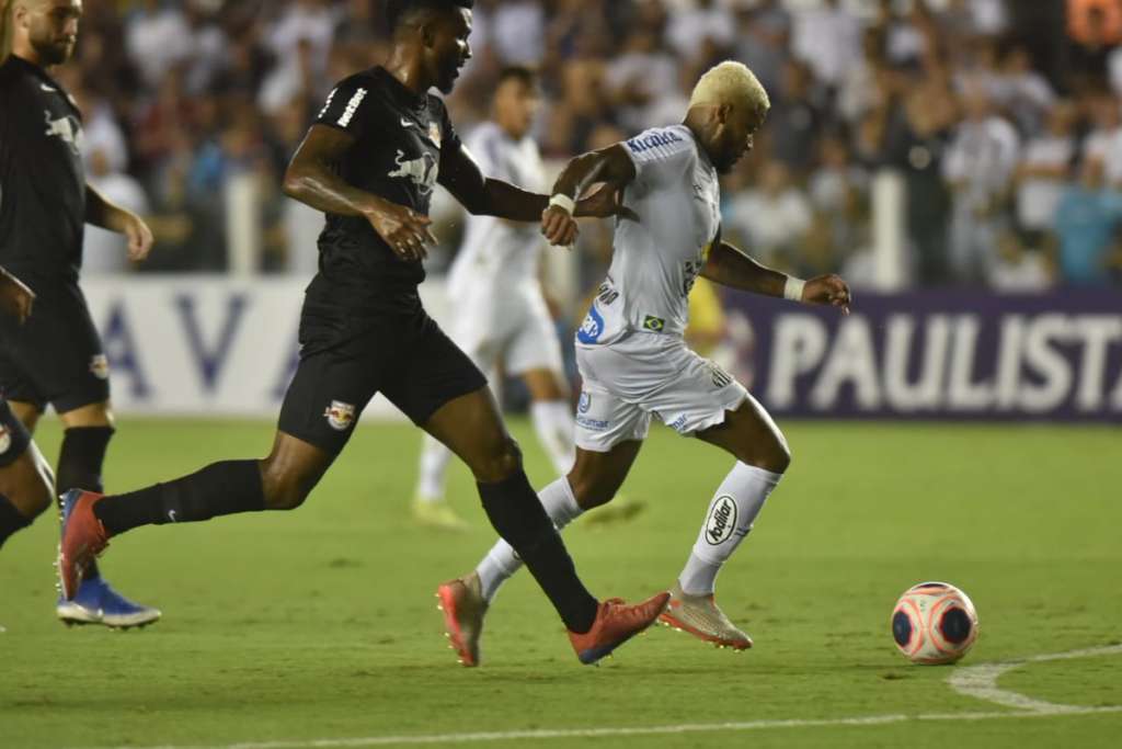 Santos e Red Bull Bragantino empatam sem gols na Vila