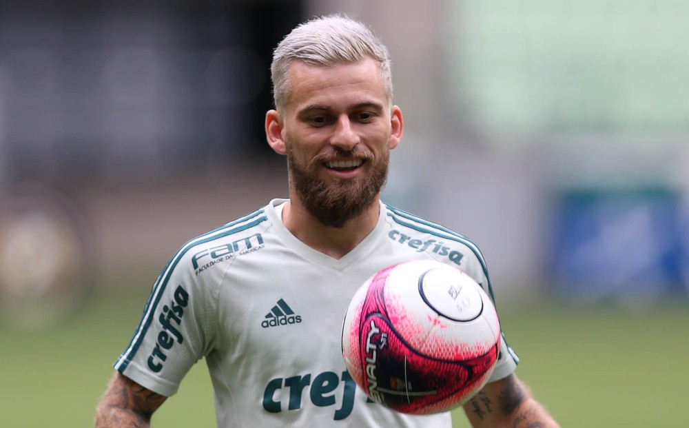 Paulistão: Lucas Lima conquista confiança de Luxemburgo e soluciona ‘rodízio’ de meias