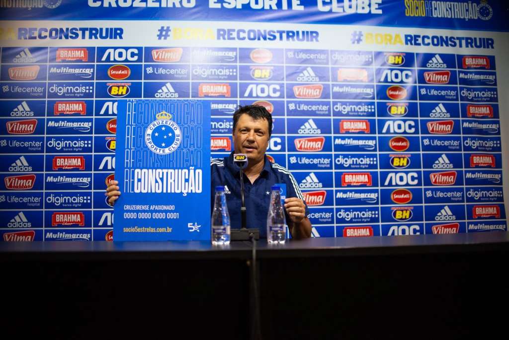 Para economizar, Cruzeiro dispensa avião e vai encarar viagem de ônibus