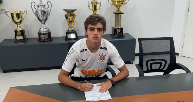 Corinthians contrata volante com passagem pela base de Guarani e Ponte Preta