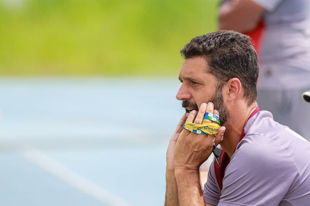 Carioca: Invicto no Bangu, Eduardo Allax tem sequência como mandante para embalar