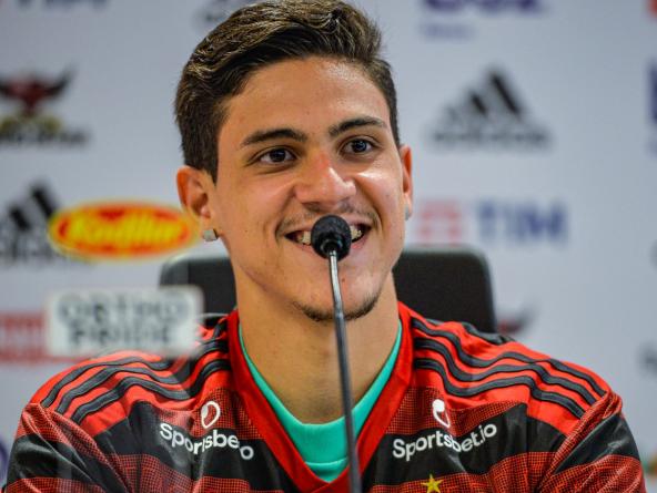Pedro diz estar em forma para brigar por posição no Flamengo e sonha com seleção