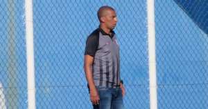 EC São Bernardo x Noroeste - Locomotiva quer atropelar o Cachorrão