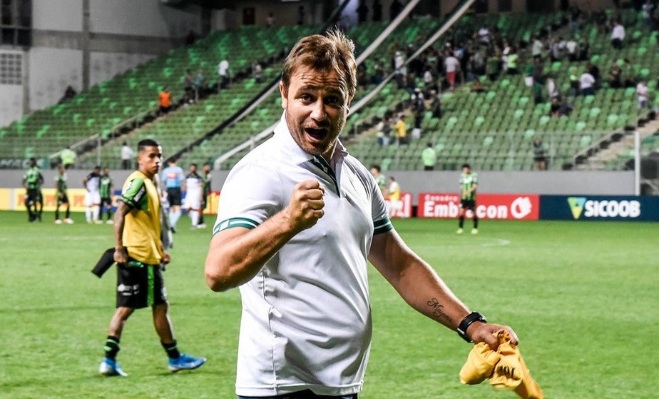 Paulistão: Red Bull Bragantino acerta com técnico do América-MG