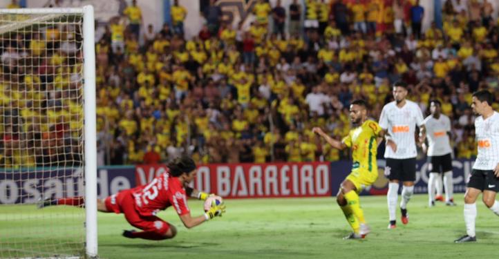 Cássio garantiu empate para o Corinthians em Mirassol