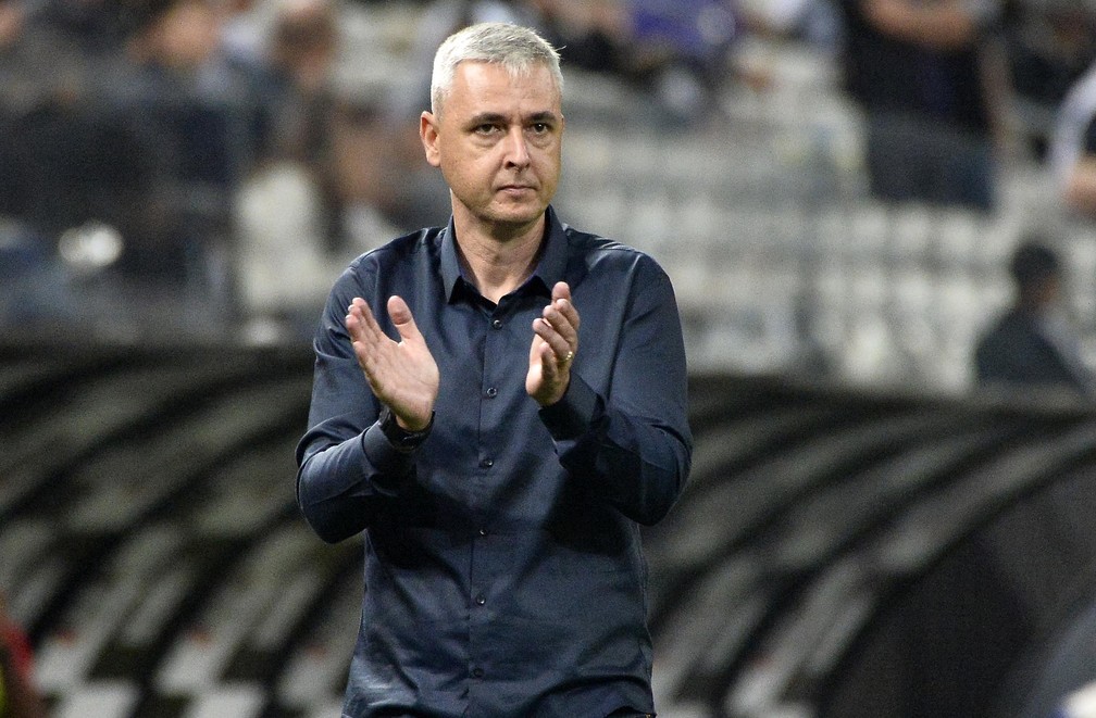 Paulistão: Tiago Nunes vê processo natural de evolução do Corinthians após empate