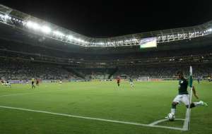 Paulistão: Estádio do Palmeiras recebe os primeiros blocos de grama sintética