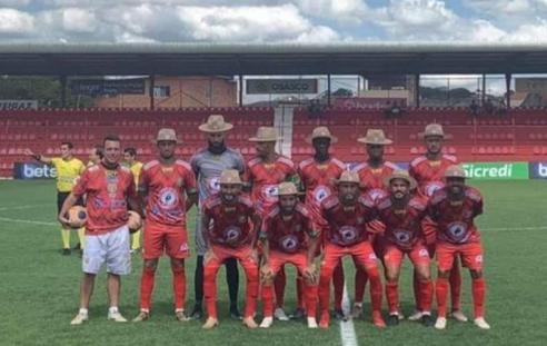 Paulista A3: Barretos posa para foto da estreia com chapéu de cowboy. Confira!