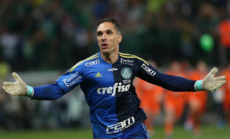 Prass na conquista da Copa do Brasil 2015, quando marcou a penalidade que deu o título para o Palmeiras em cima do Santos (Foto: César Greco/Palmeiras)