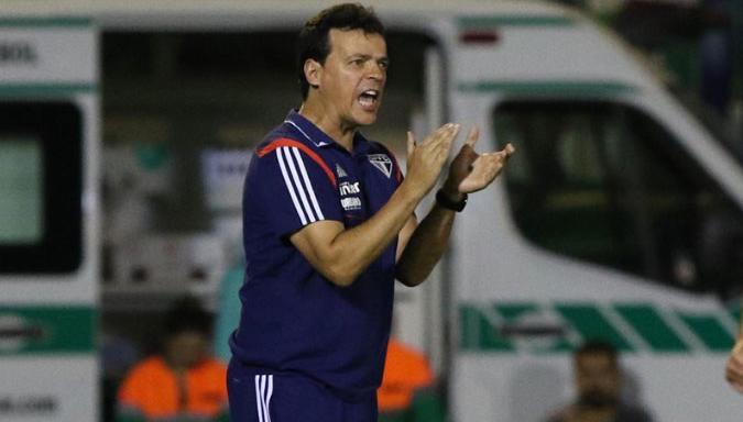 Liberado de treino, atacante vira desfalque no São Paulo para jogo de quarta