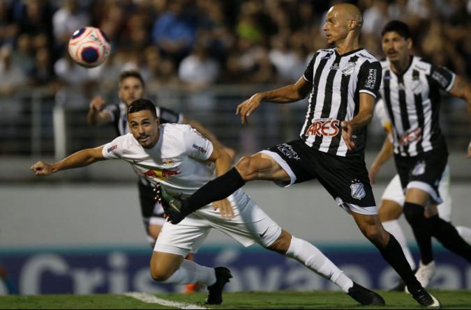 Bragantino criou poucas chances e foi mal na marcação