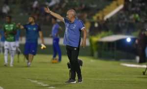 Jesualdo afasta comparações com Sampaoli e vê confiança após vitória