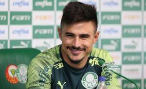 Paulista: Willian se coloca à disposição de Luxemburgo para atuar como centroavante