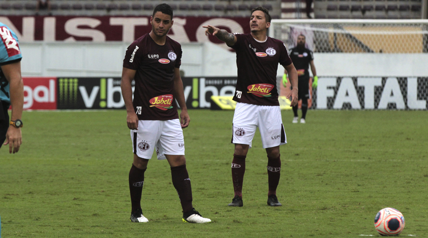 Paulistão: Ferroviária enfrenta São Paulo com dúvidas no sistema defensivo