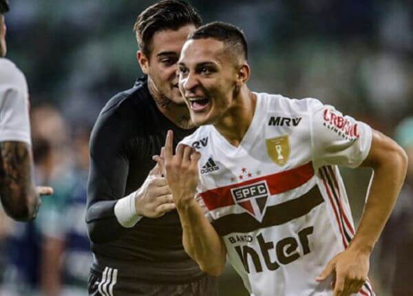 São Paulo recebe proposta de clube holandês por atacante