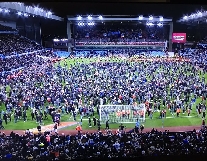COPA DA LIGA: Aston Villa marca no último minuto, bate Leicester e vai à final