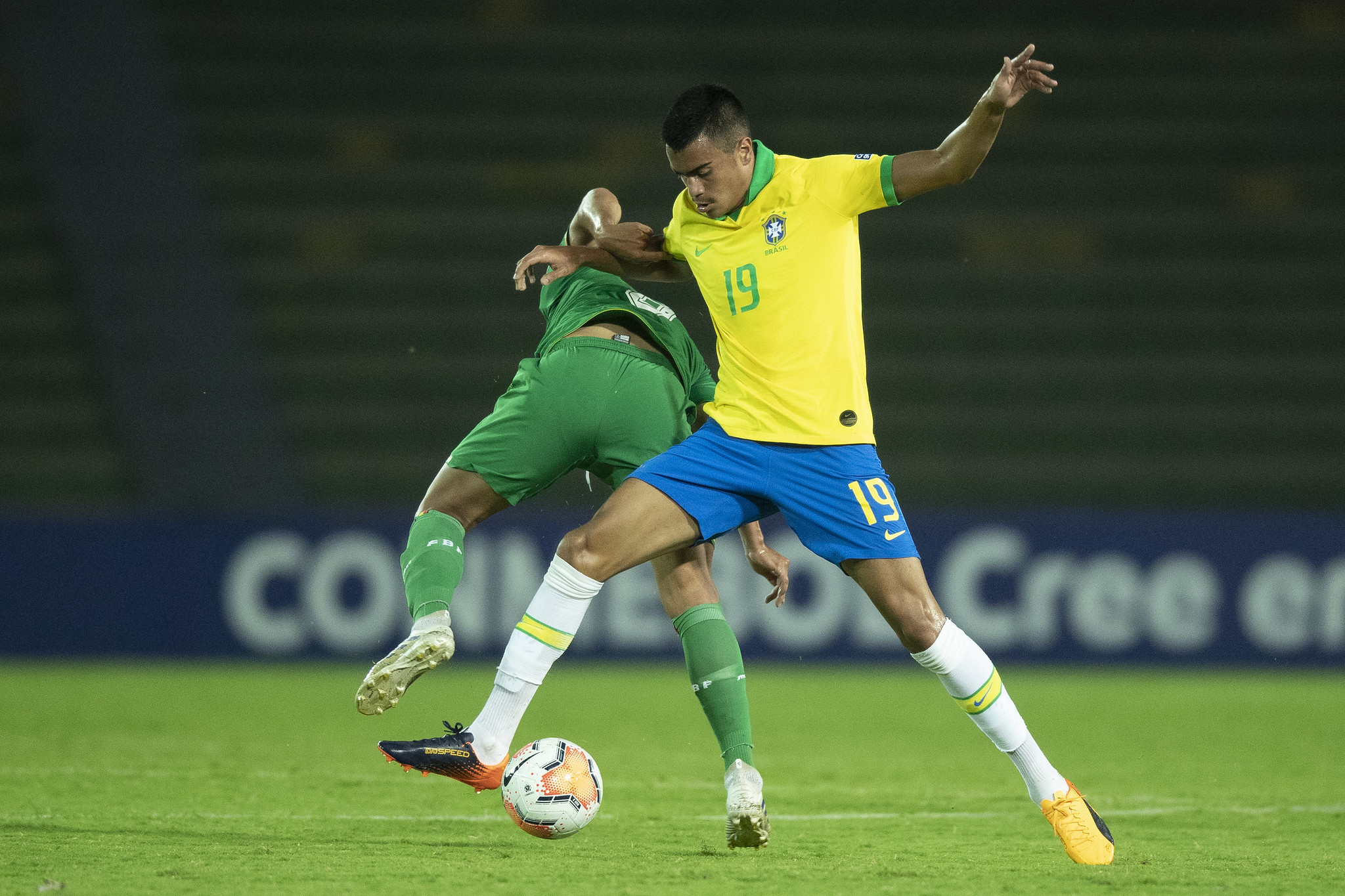 Pré-Olímpico: Preocupado com erros da defesa, Jardine fará testes na seleção sub-23