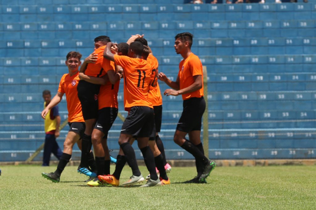 PAULISTA A3: Batatais vence e segue 100%; Desportivo Brasil e Nacional goleiam