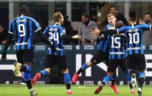 COPA DA ITÁLIA: Inter de Milão bate Fiorentina e encara o Napoli nas semifinais