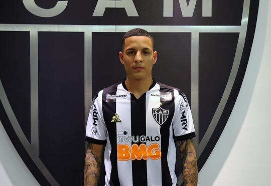 Mineiro: De forma irreverente, Atlético-MG oficializa a contratação de Guilherme Arana