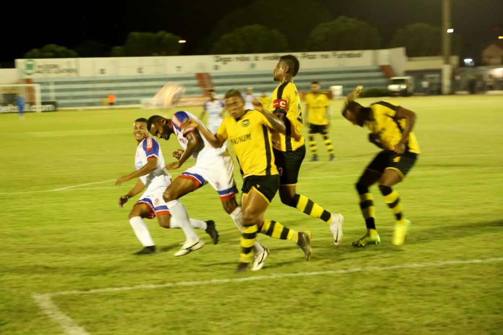 São Bernardo levou a melhor sobre o Penapolense (Foto: Silas Reche)