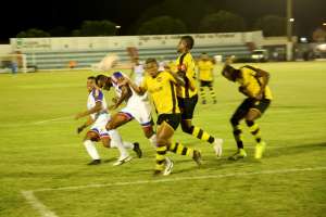 Penapolense 0 x 2 São Bernardo - Com direito a Lei do Ex, Bernô segue invicto