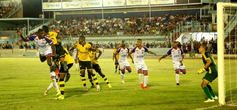 Penapolense perdeu para o São Bernardo. Foto: Silas Reche