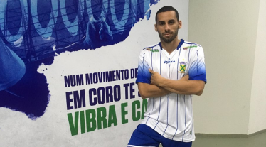 Importante na última vitória do Santo André, volante comemora campanha 100%