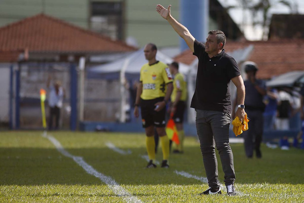 Paulista A2: Treinador do Juventus elogia equipe e valoriza ponto fora de casa