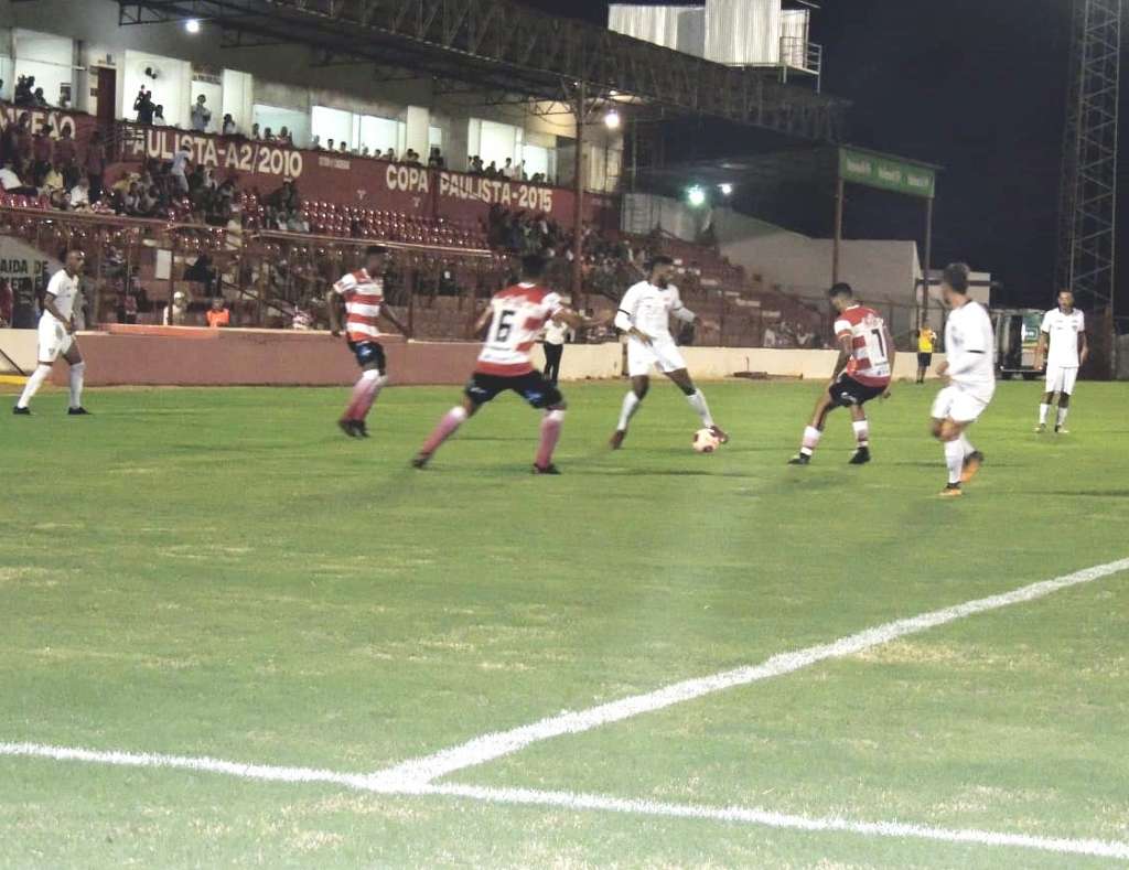Técnicos de Linense e EC São Bernardo avaliam empate no Gilbertão