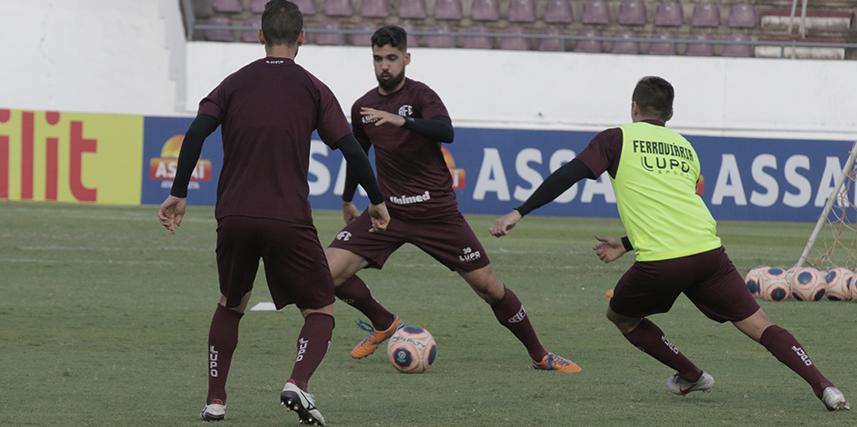 Atacante da Ferroviária fala em conquistar vitória em Barueri e brigar pela classificação