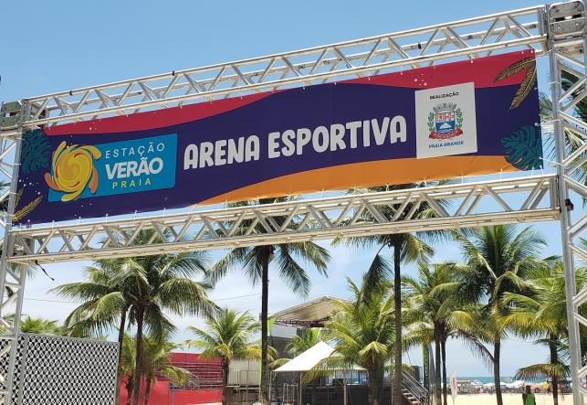 Grandes nomes do futebol participam de torneio neste sábado na Praia Grande
