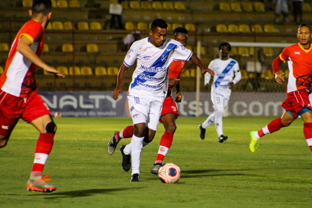 PAULISTA A2: Taubaté e São Bernardo disputam liderança neste sábado