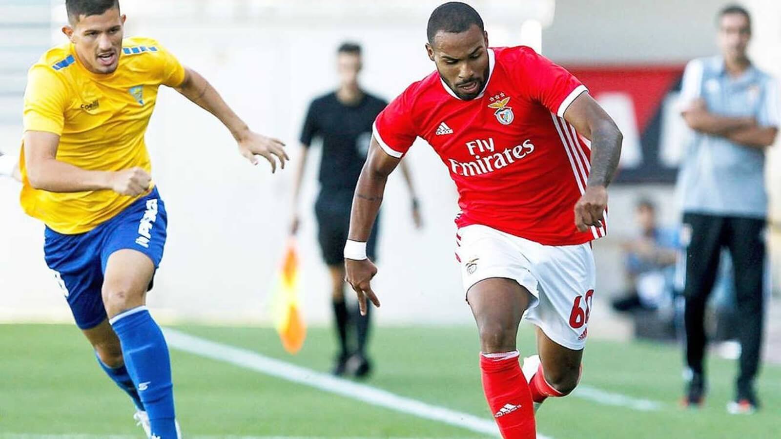 Catarinense: Avaí acerta contratação de atacante do Benfica