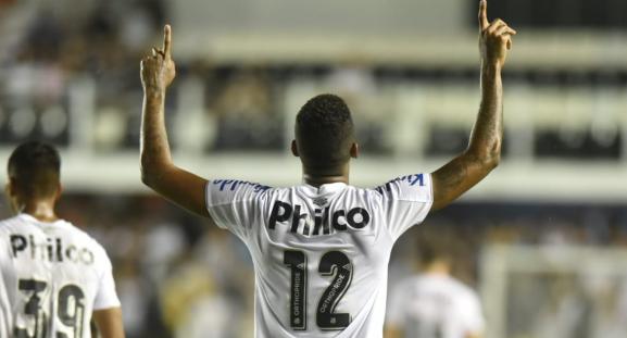 Ranoel marcou dois gols pelo Peixe