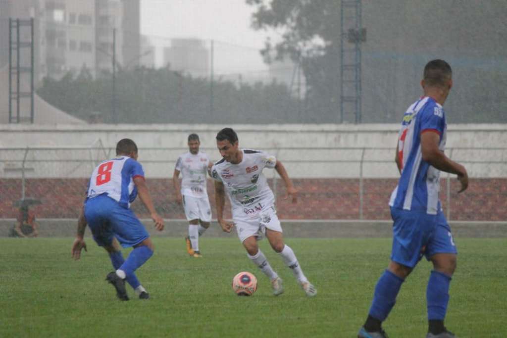 Duelo entre Nacional e Comercial é adiado devido a forte chuva (Foto: Rafael Alves)